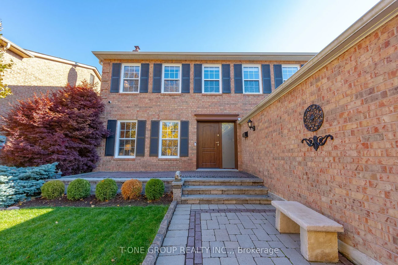 124, Aitken, Unionville, Markham