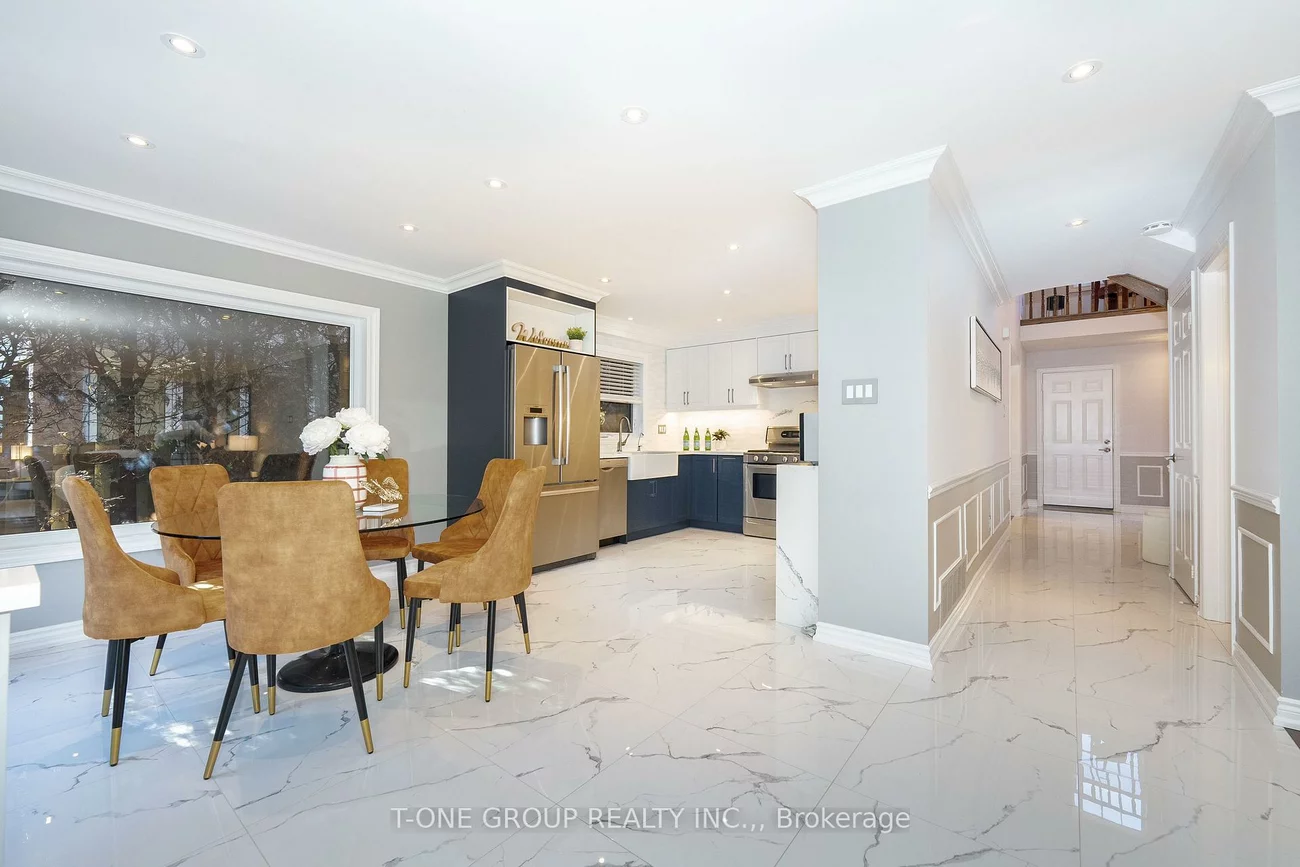 124, Aitken, Unionville, Markham