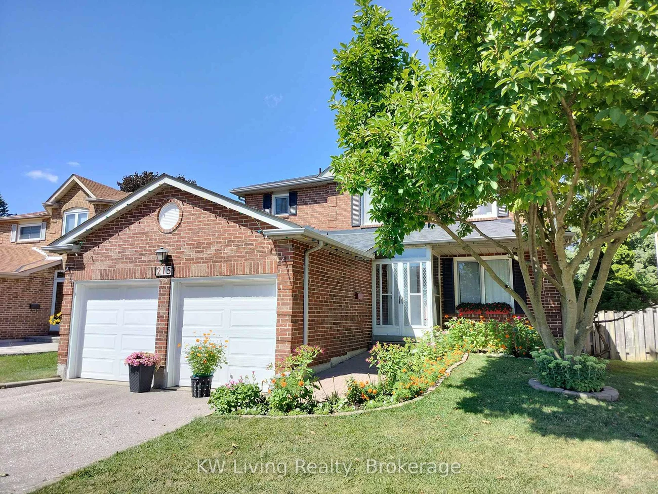 215, Hollingham, Unionville, Markham