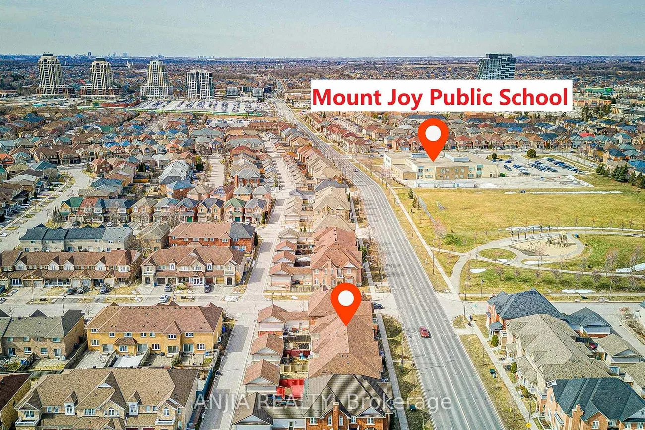 2033, Bur Oak, Greensborough, Markham