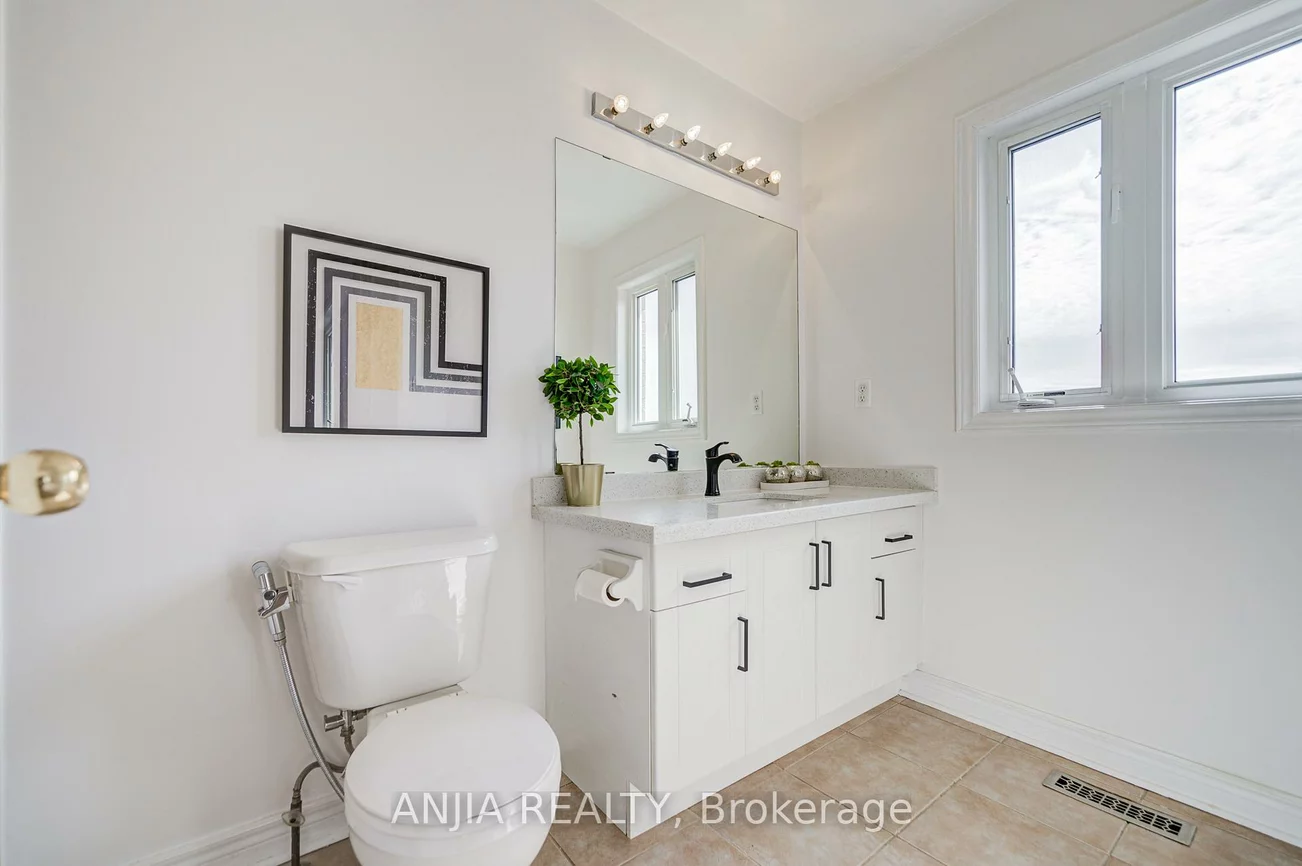 2033, Bur Oak, Greensborough, Markham