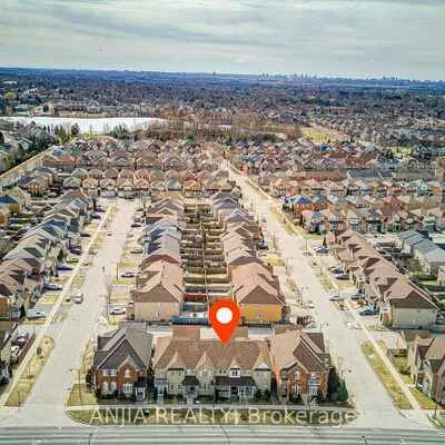 2033, Bur Oak, Greensborough, Markham