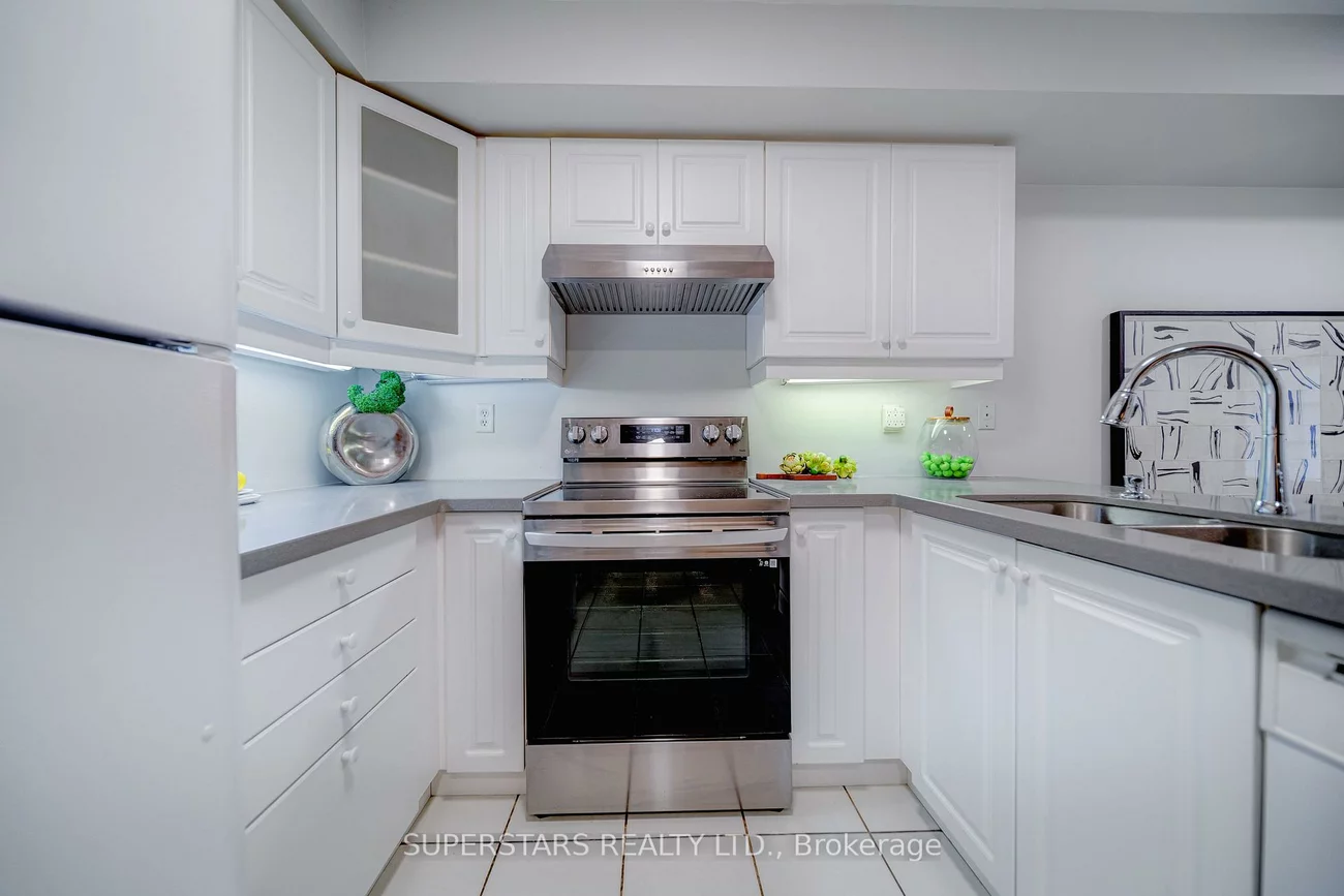 329, Bur Oak, Berczy, Markham