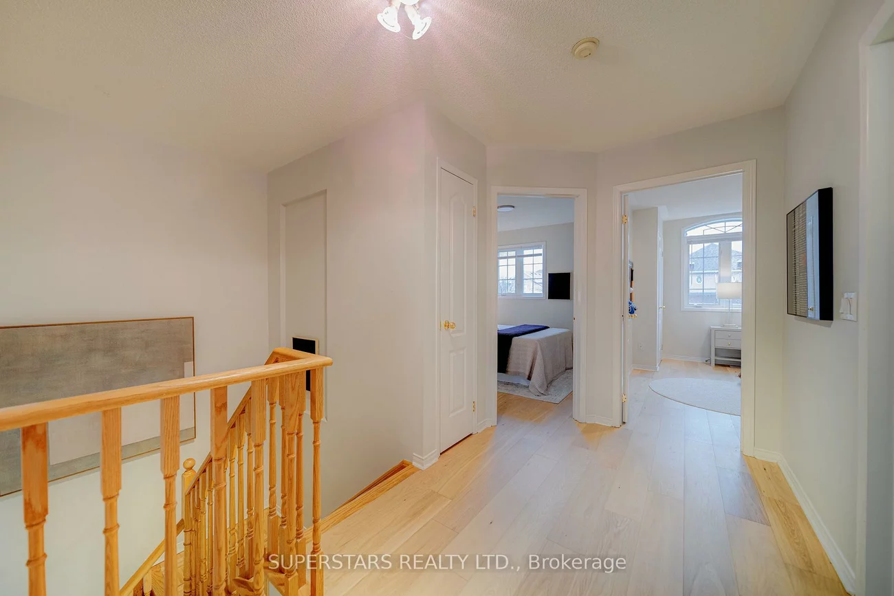 329, Bur Oak, Berczy, Markham