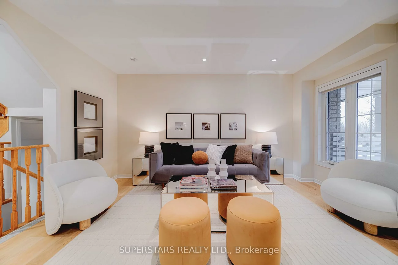 329, Bur Oak, Berczy, Markham