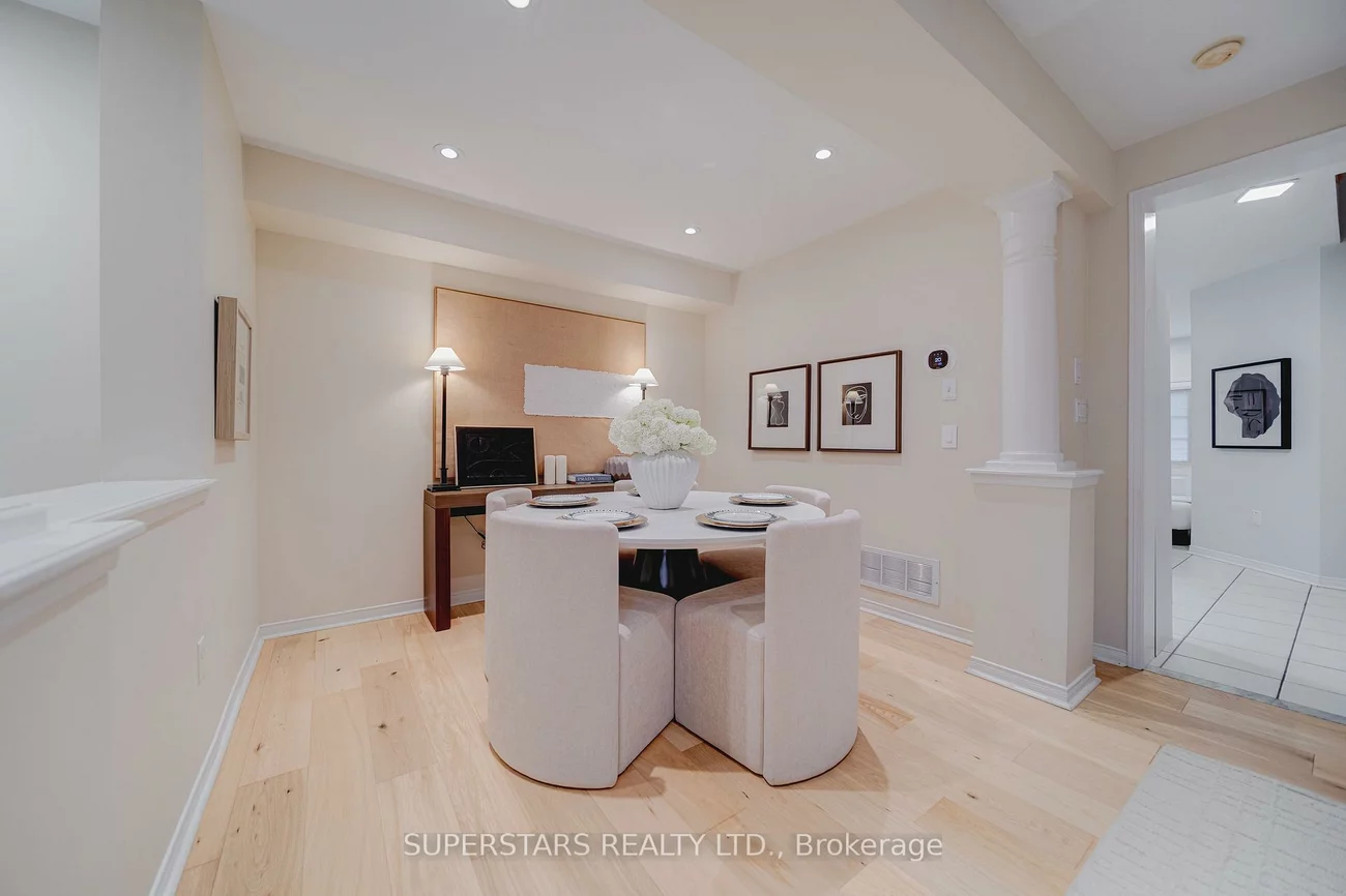 329, Bur Oak, Berczy, Markham