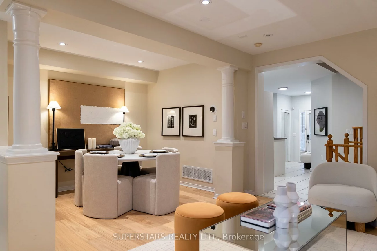 329, Bur Oak, Berczy, Markham