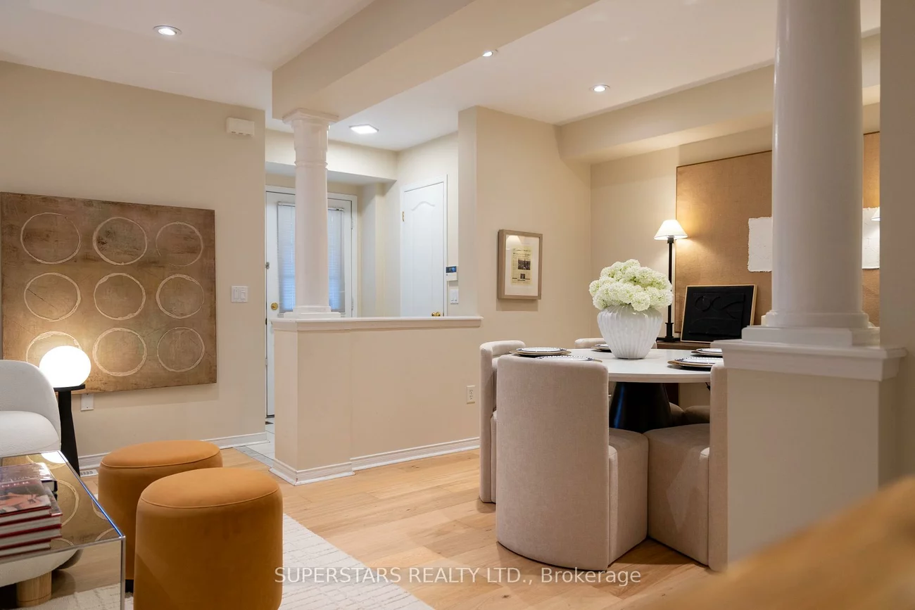 329, Bur Oak, Berczy, Markham