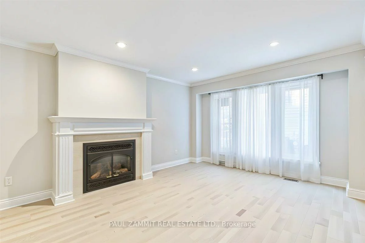 210, Bayview Fairways, Bayview Fairway-Bayview Country Club Estates, Markham