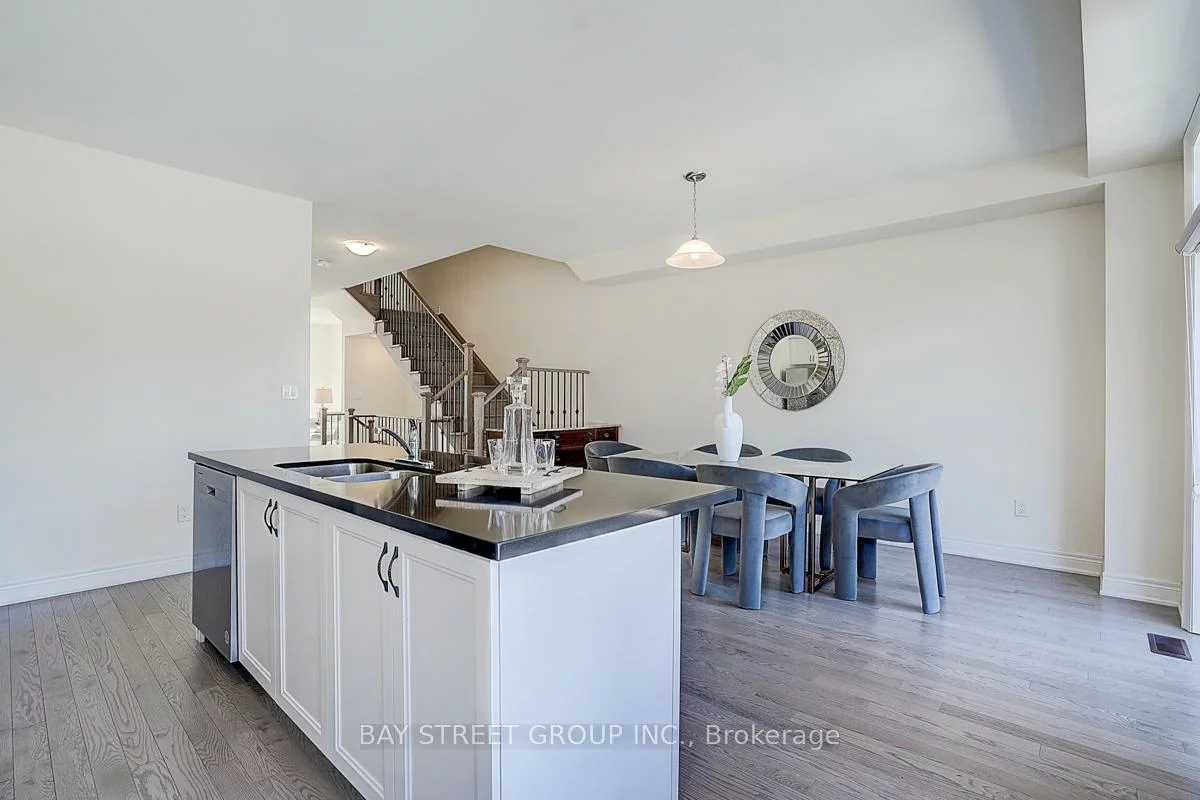 34, Phillipsen, Cedarwood, Markham