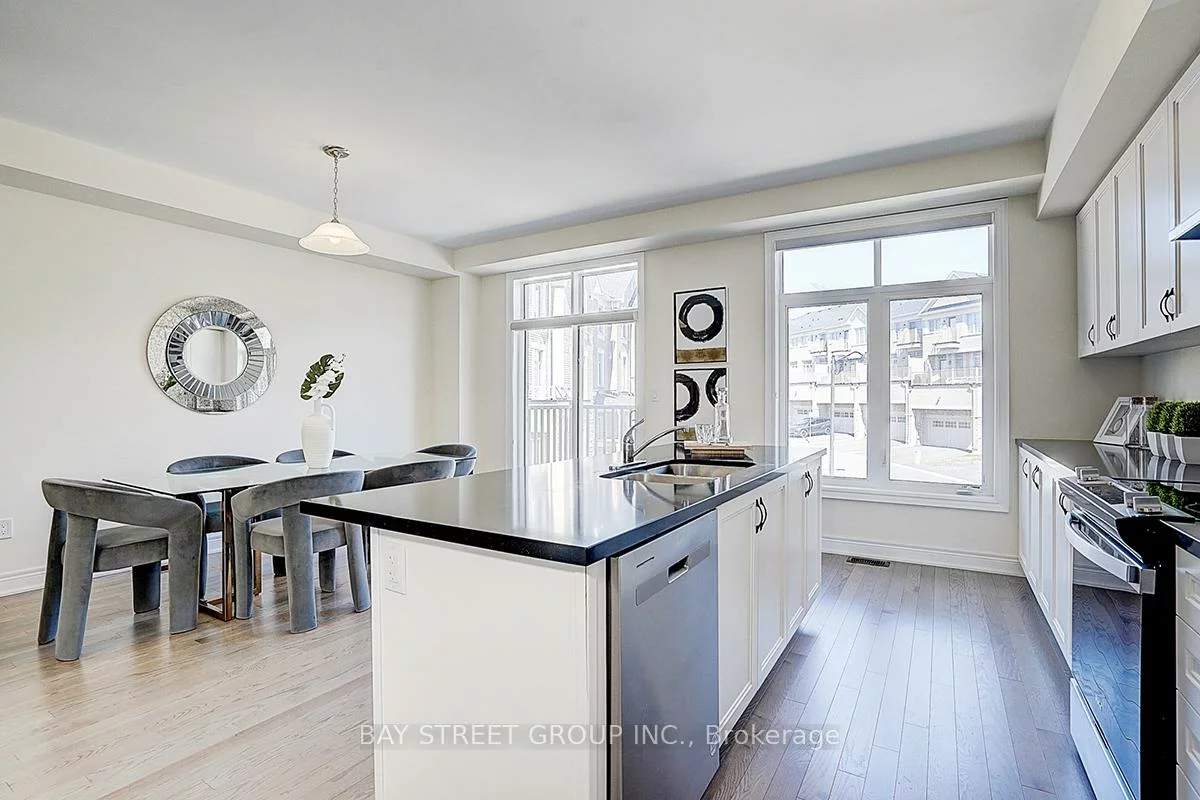 34, Phillipsen, Cedarwood, Markham