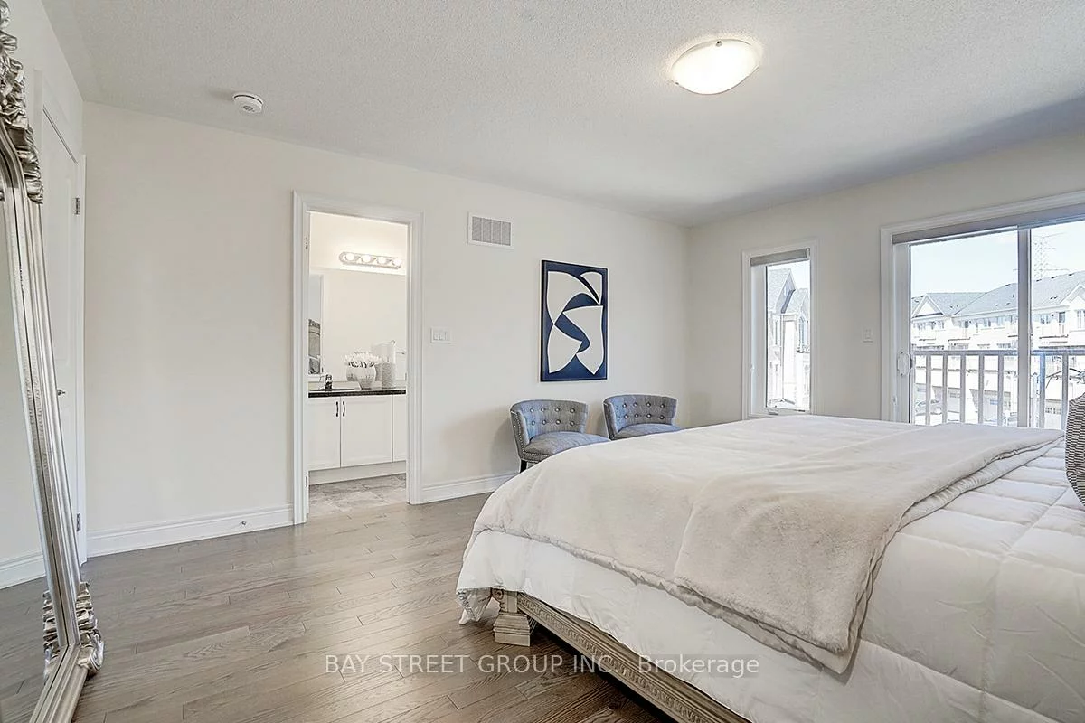 34, Phillipsen, Cedarwood, Markham