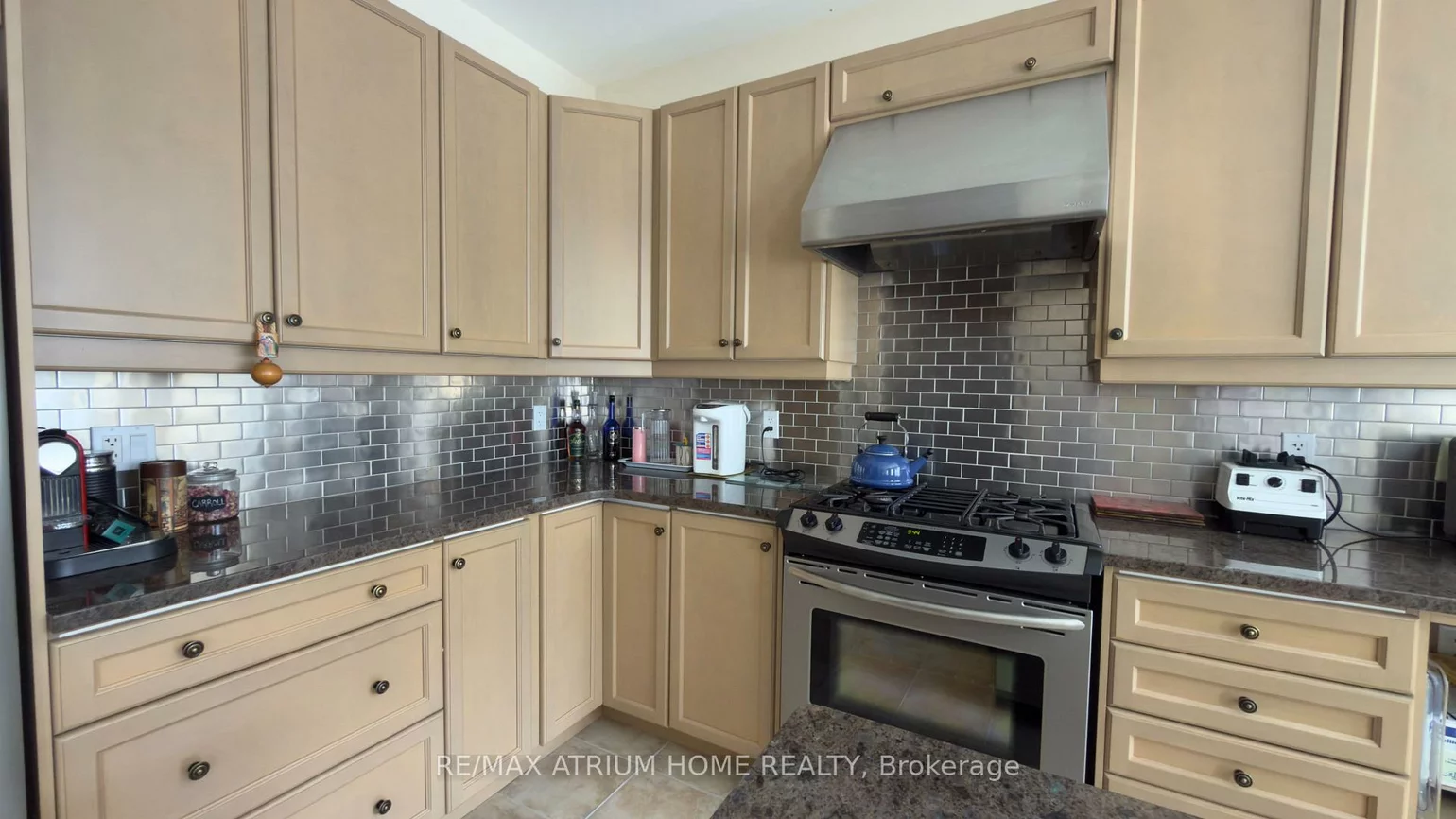15, Atlas Peak, Victoria Manor-Jennings Gate, Markham