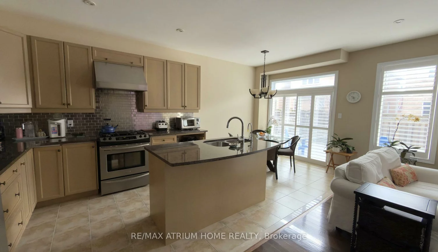 15, Atlas Peak, Victoria Manor-Jennings Gate, Markham