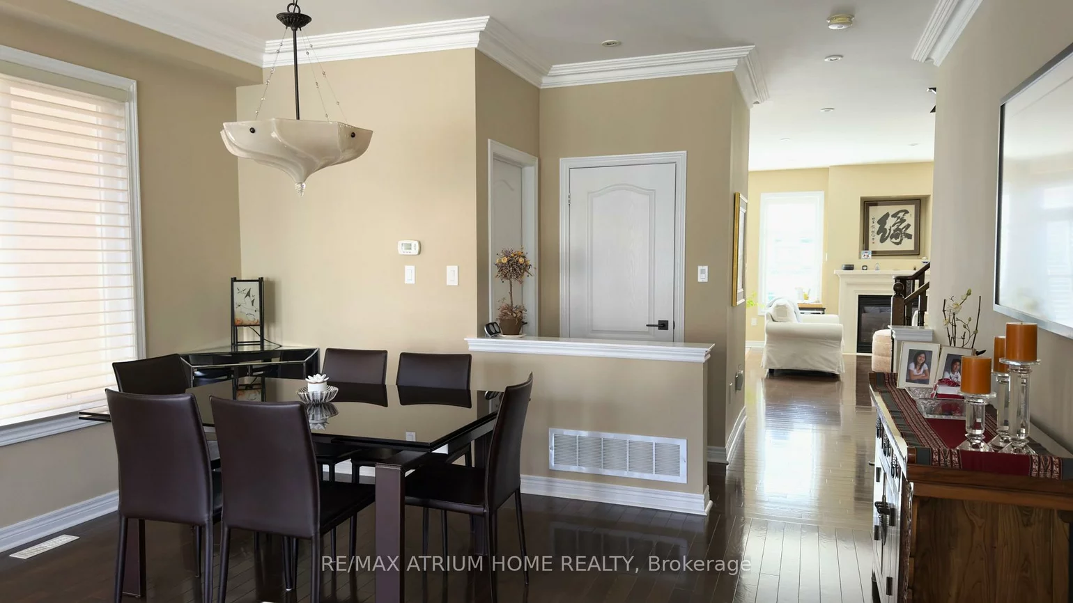15, Atlas Peak, Victoria Manor-Jennings Gate, Markham