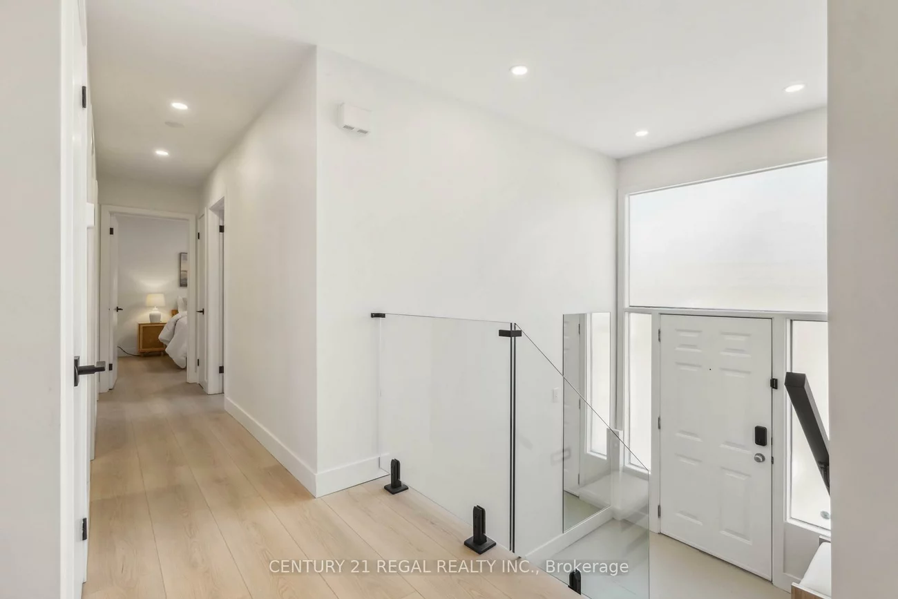 26, Sir Bedevere, Markham Village, Markham