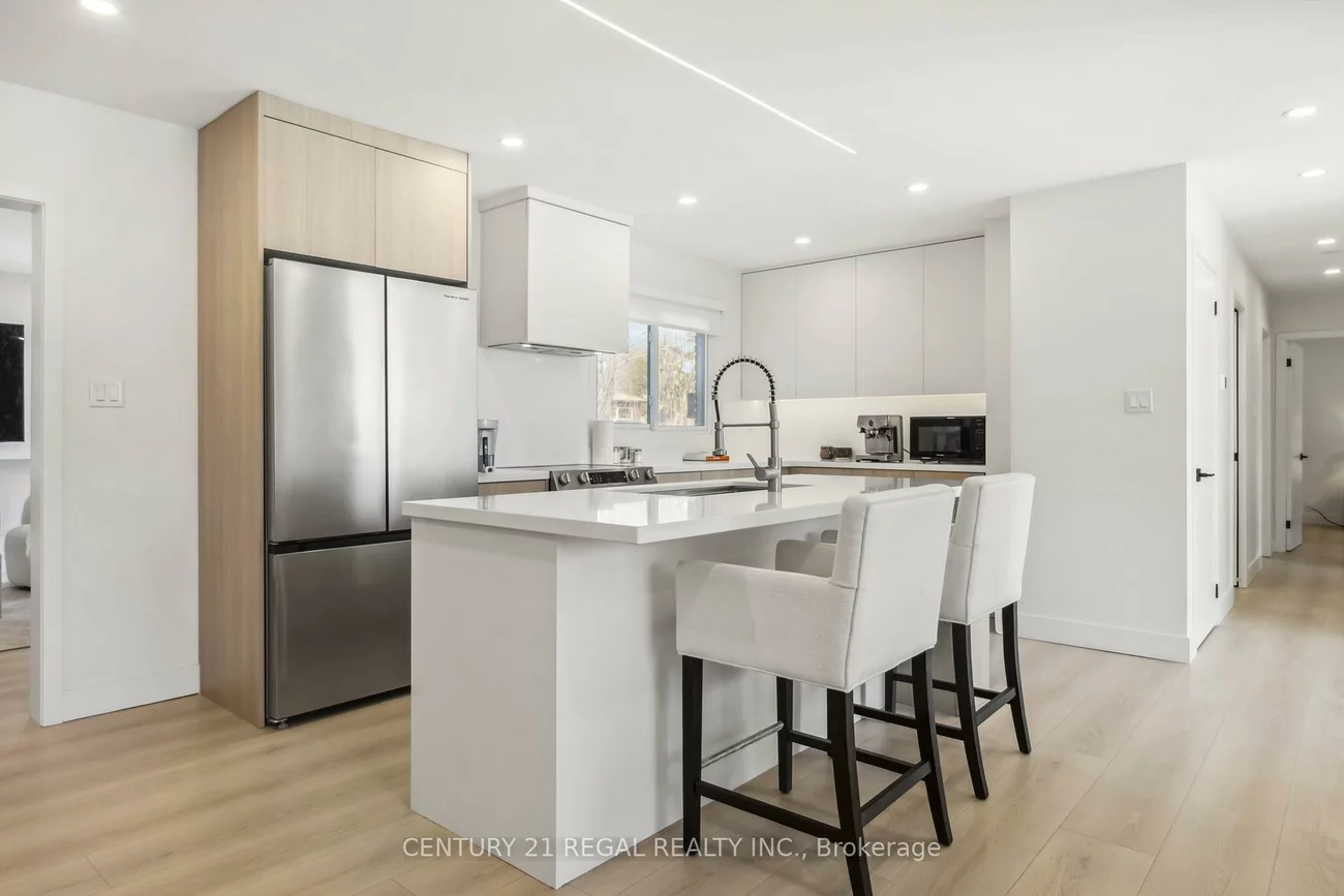26, Sir Bedevere, Markham Village, Markham