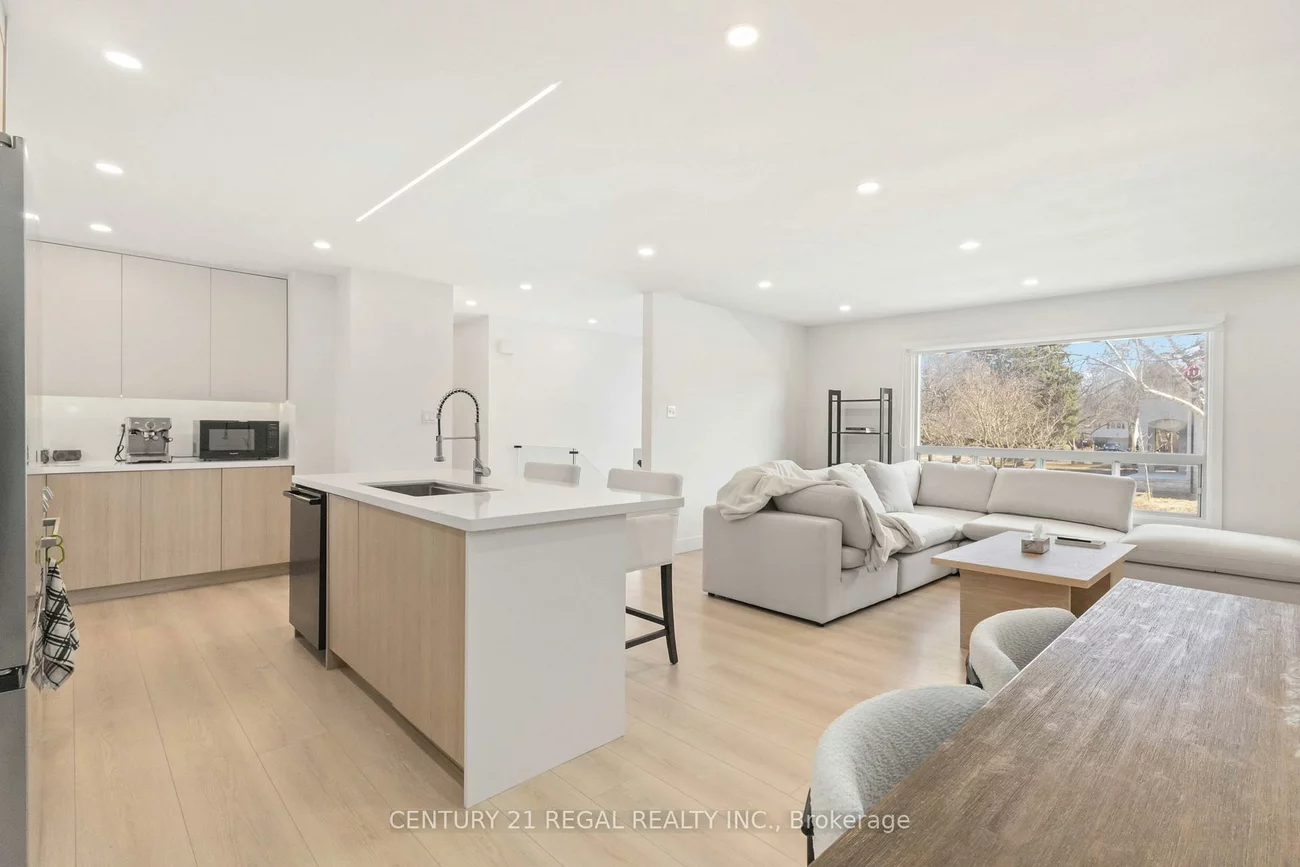 26, Sir Bedevere, Markham Village, Markham