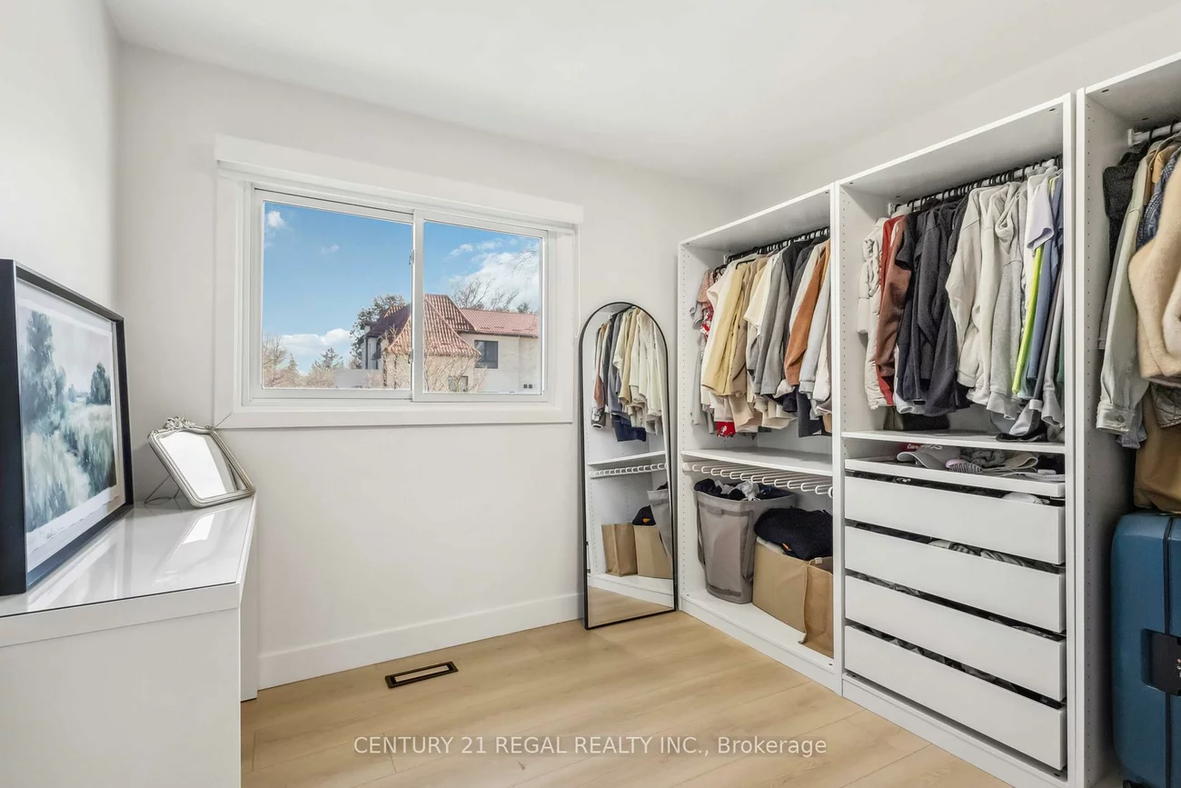 26, Sir Bedevere, Markham Village, Markham