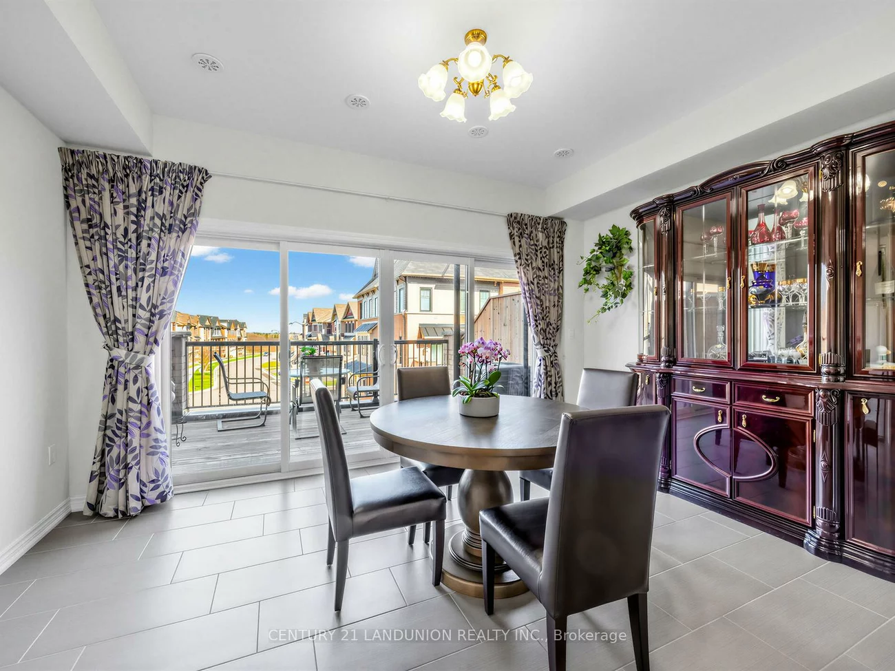 10941, Victoria Square, Victoria Square, Markham