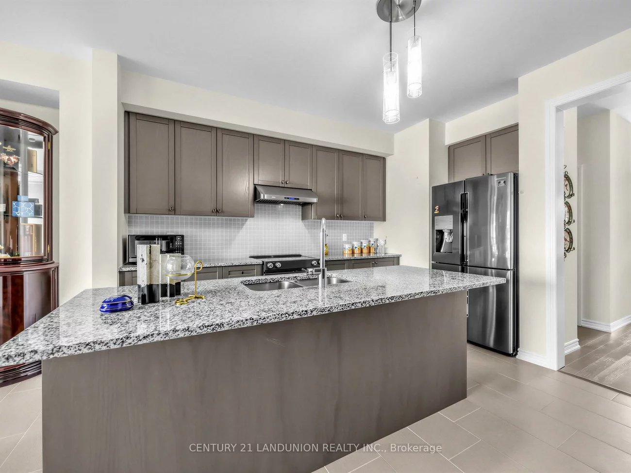 10941, Victoria Square, Victoria Square, Markham