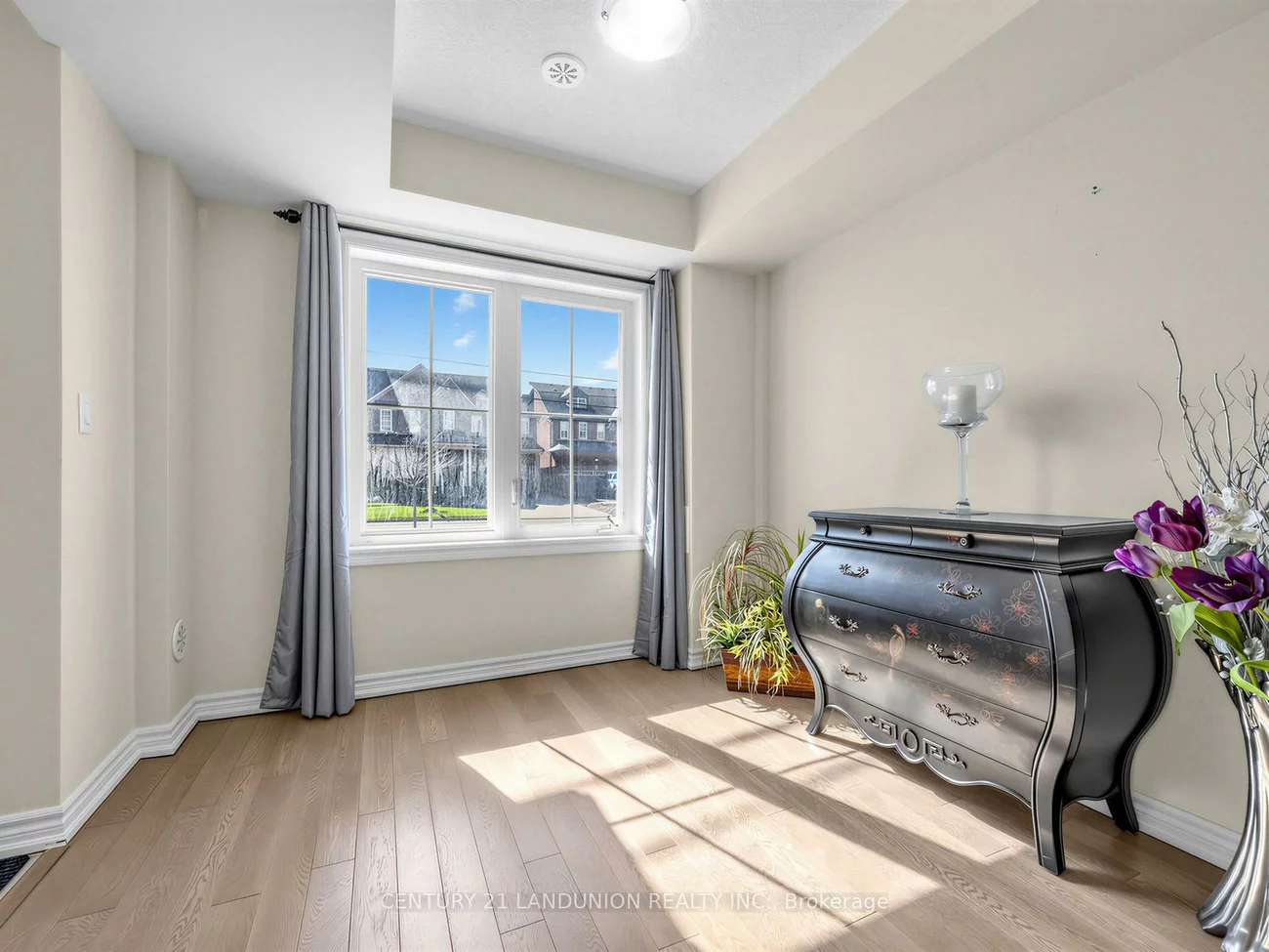10941, Victoria Square, Victoria Square, Markham