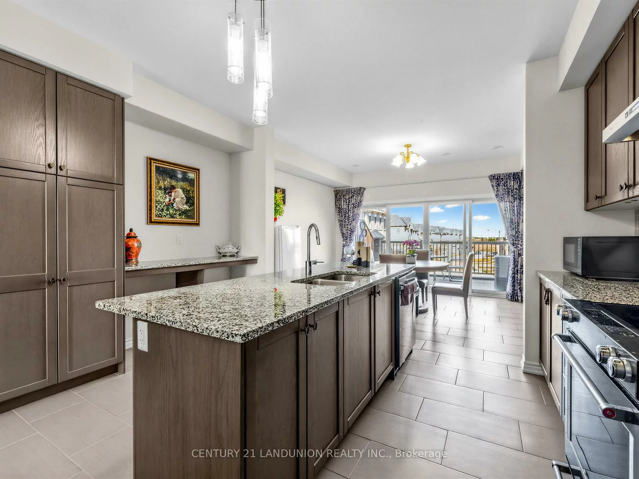 10941, Victoria Square, Victoria Square, Markham