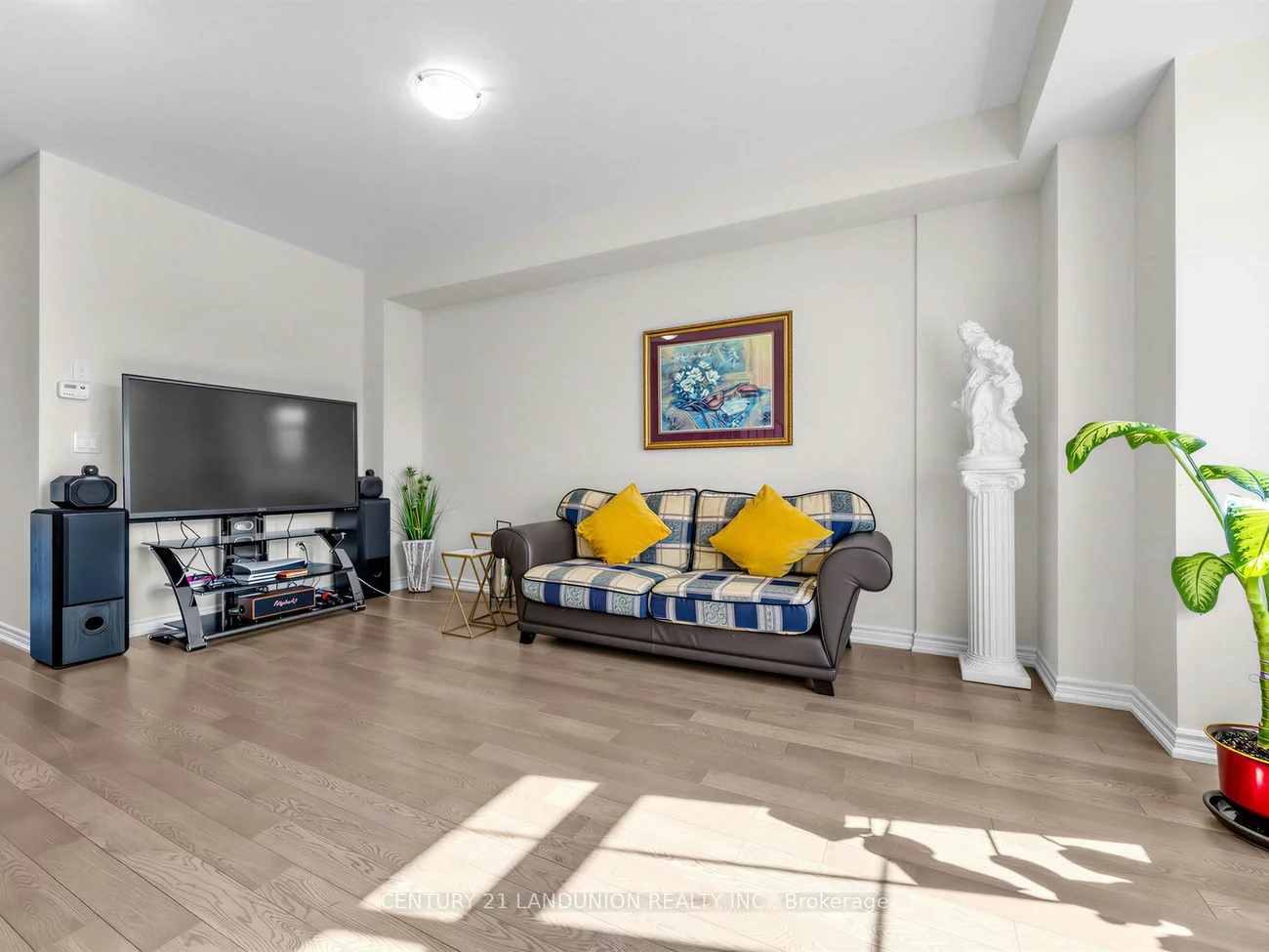 10941, Victoria Square, Victoria Square, Markham