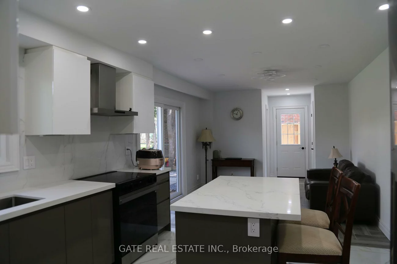 10, Thorny Brae, Royal Orchard, Markham