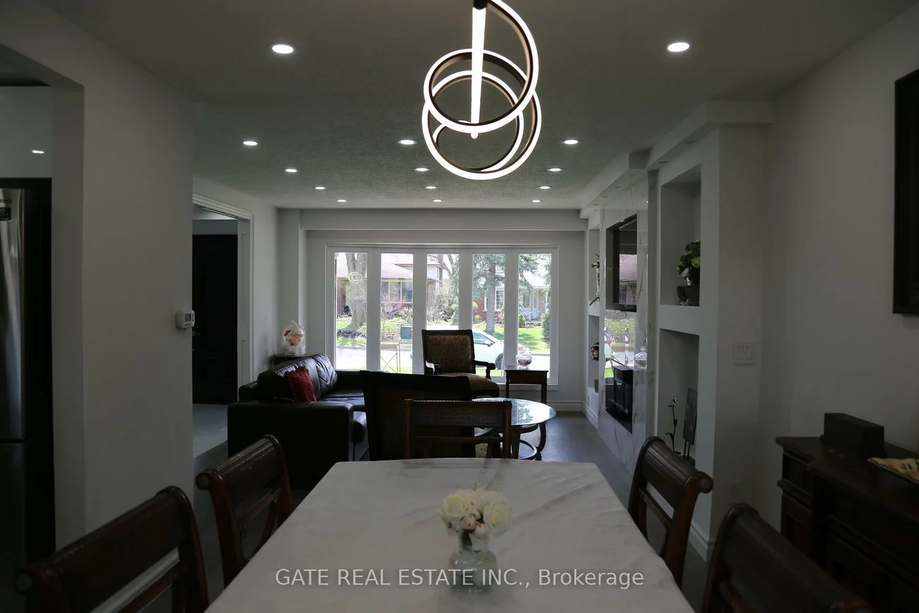 10, Thorny Brae, Royal Orchard, Markham