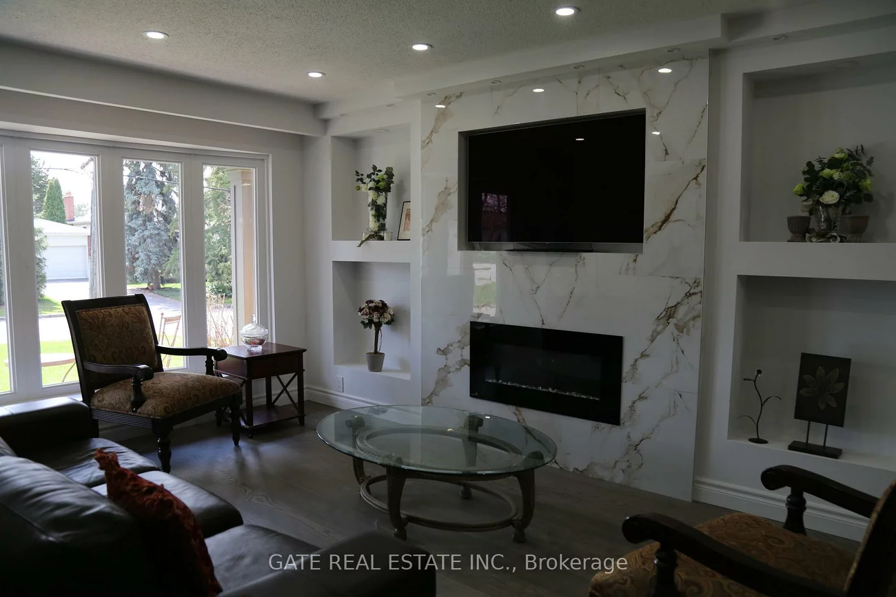 10, Thorny Brae, Royal Orchard, Markham