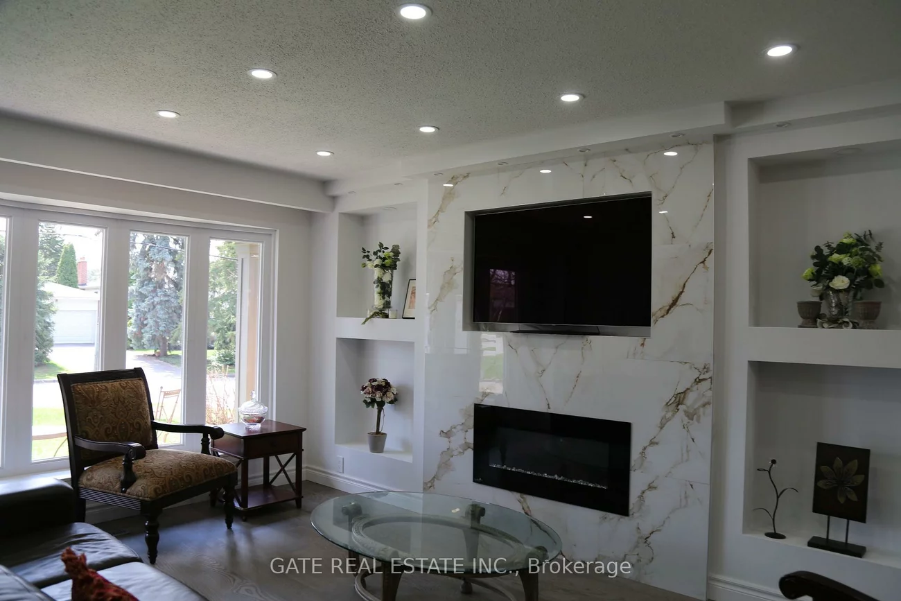 10, Thorny Brae, Royal Orchard, Markham