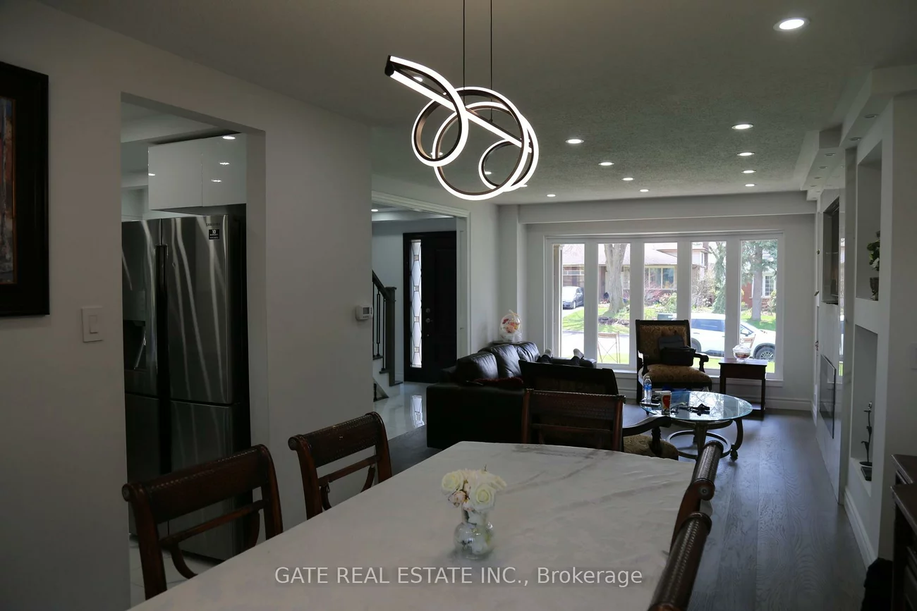 10, Thorny Brae, Royal Orchard, Markham