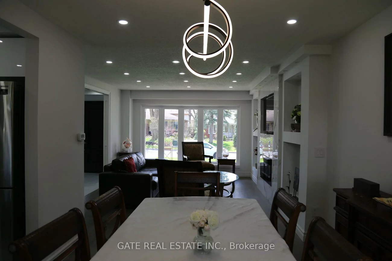 10, Thorny Brae, Royal Orchard, Markham