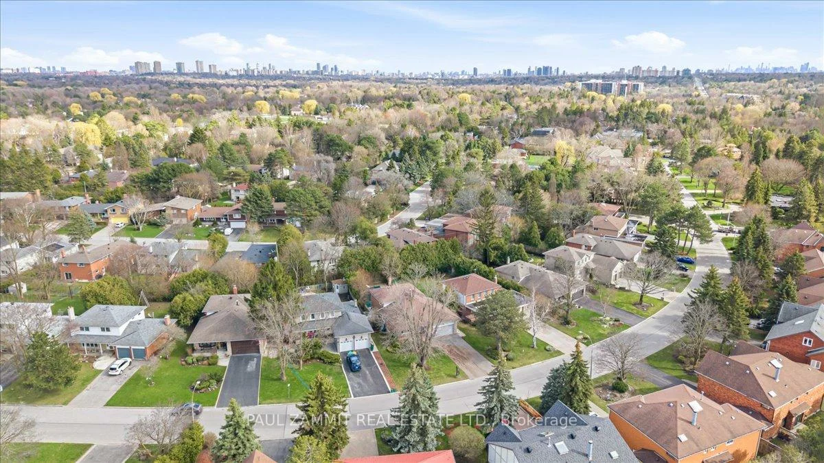 27, Ladyslipper, Bayview Glen, Markham