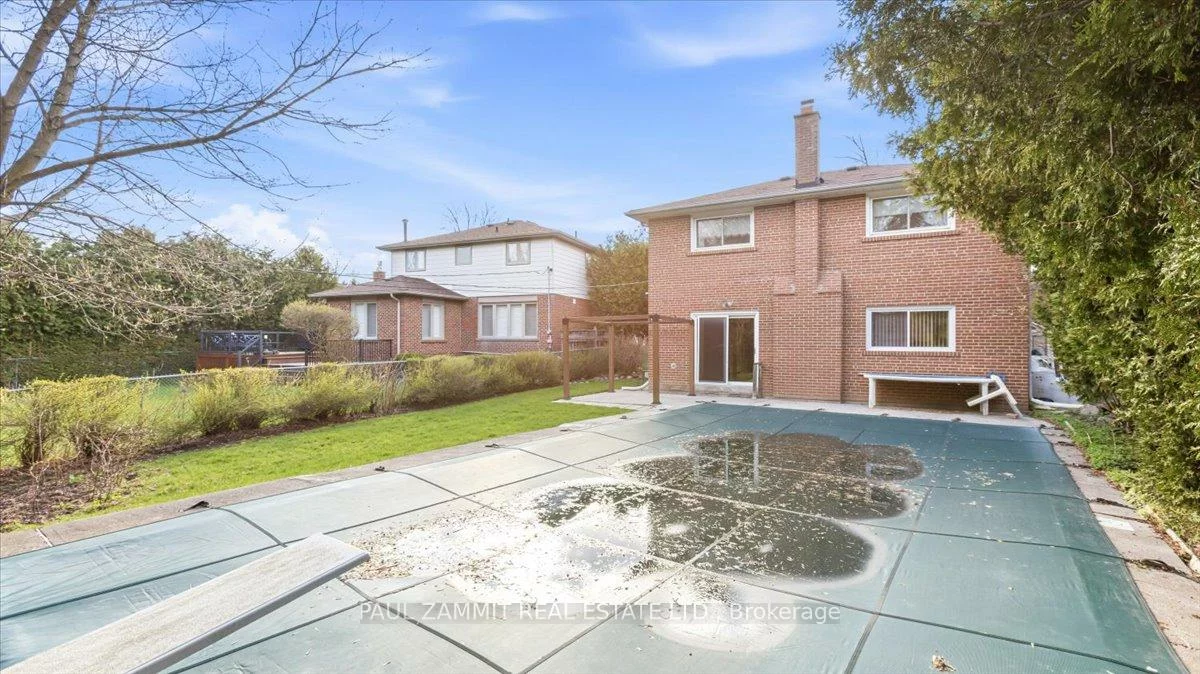27, Ladyslipper, Bayview Glen, Markham