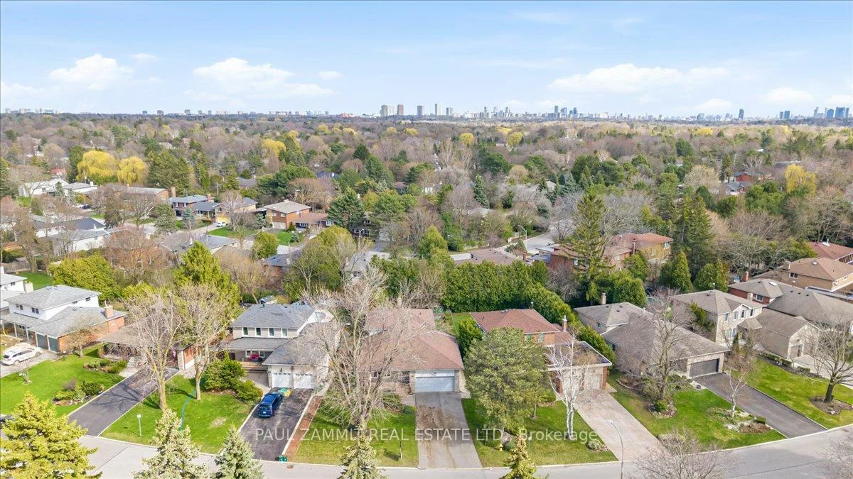 27, Ladyslipper, Bayview Glen, Markham