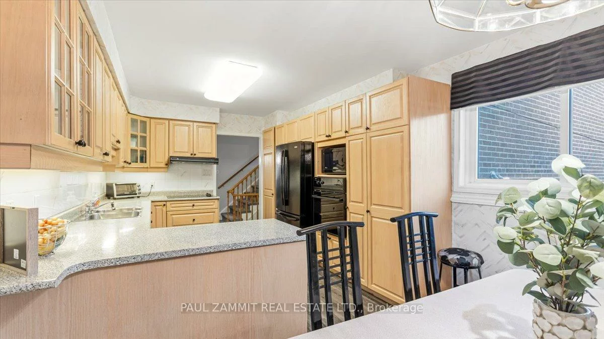 27, Ladyslipper, Bayview Glen, Markham