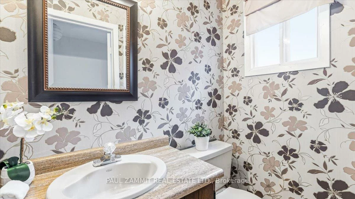27, Ladyslipper, Bayview Glen, Markham