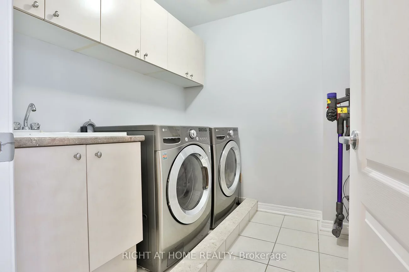 10681, Woodbine, Cathedraltown, Markham