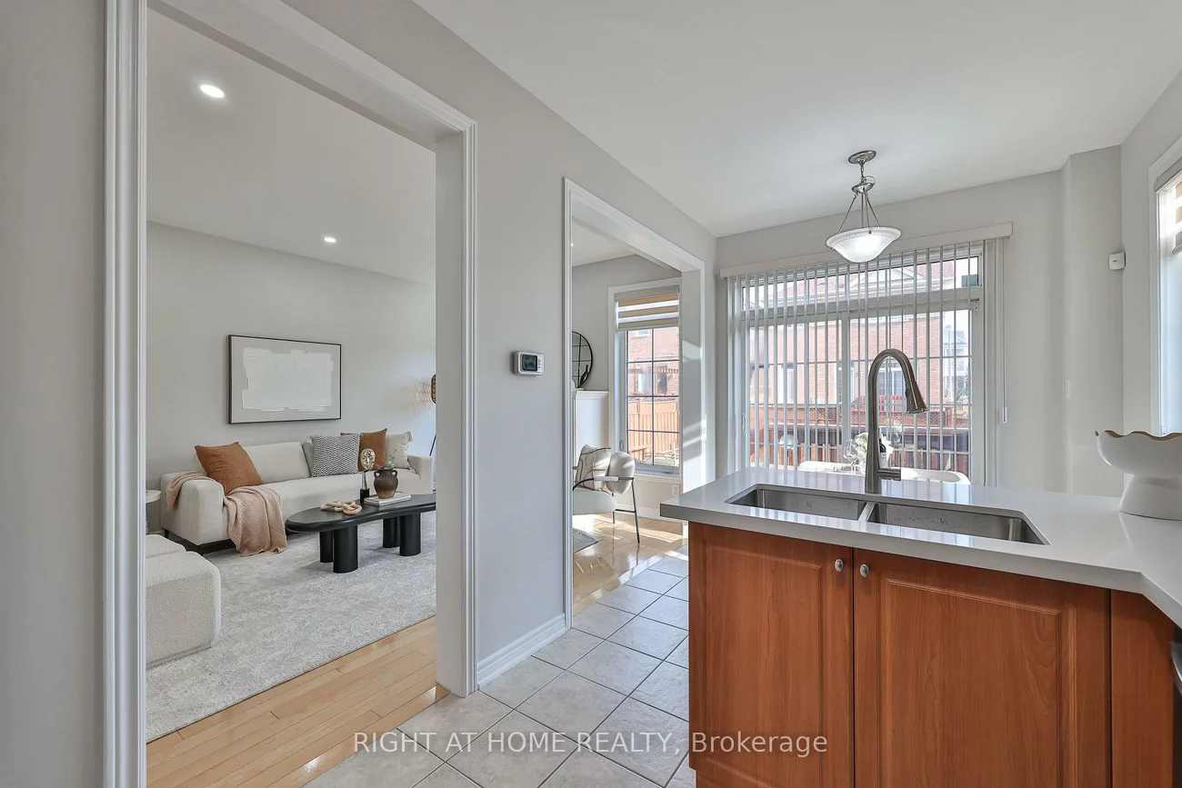 11, Rizal, Box Grove, Markham