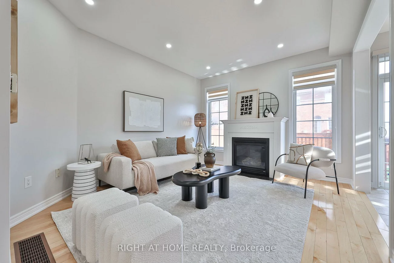 11, Rizal, Box Grove, Markham