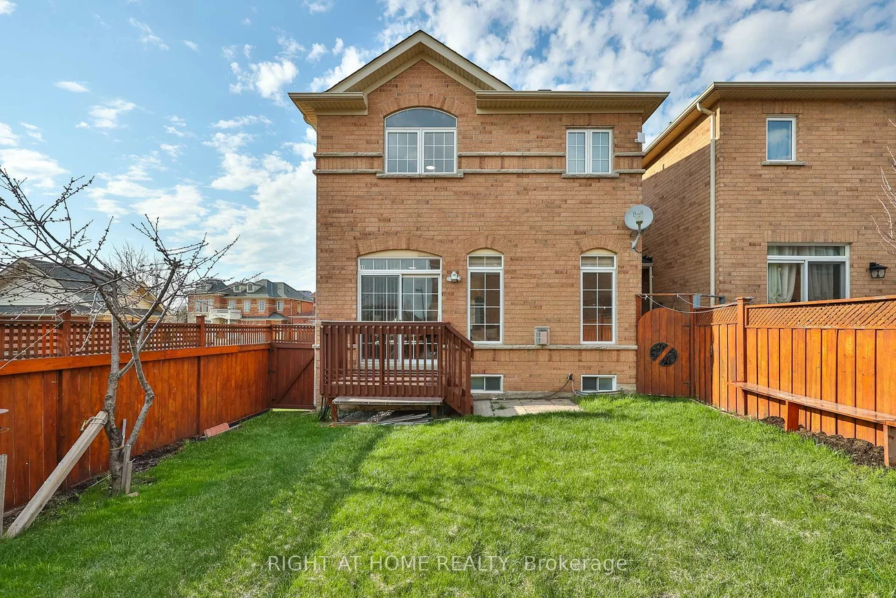 11, Rizal, Box Grove, Markham
