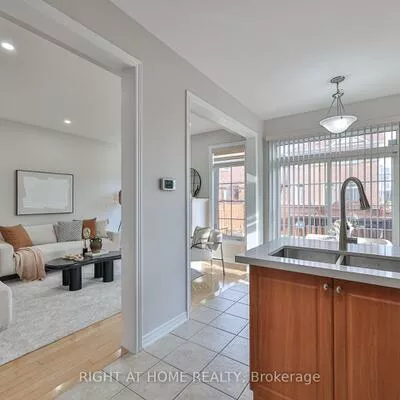 11, Rizal, Box Grove, Markham