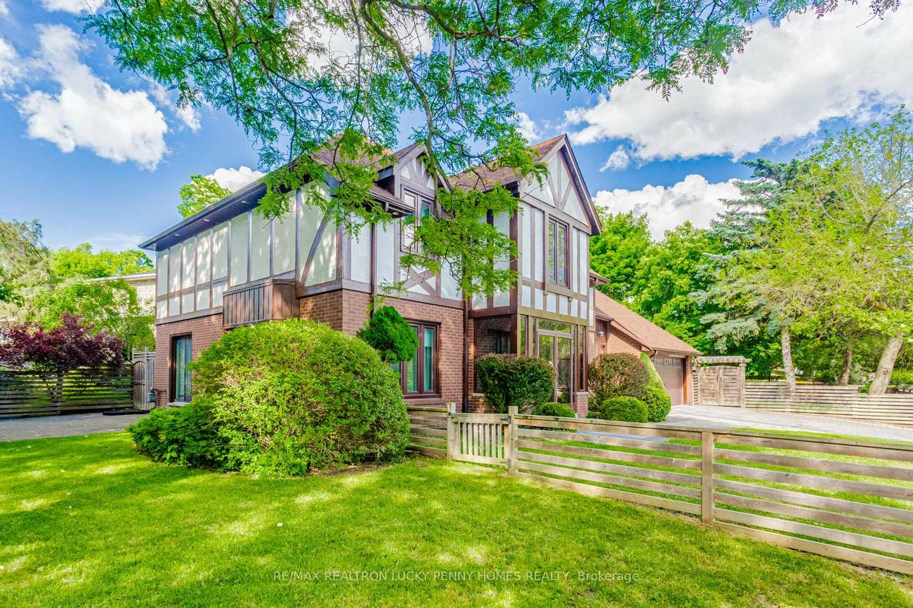 6, Village Squire, Royal Orchard, Markham