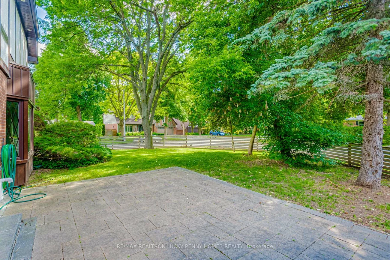 6, Village Squire, Royal Orchard, Markham