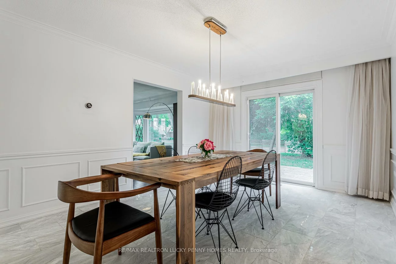 6, Village Squire, Royal Orchard, Markham