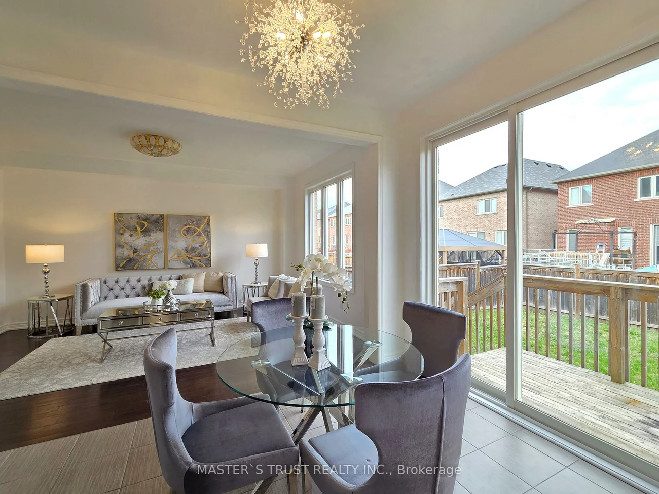 11, Beacon Point, Wismer, Markham