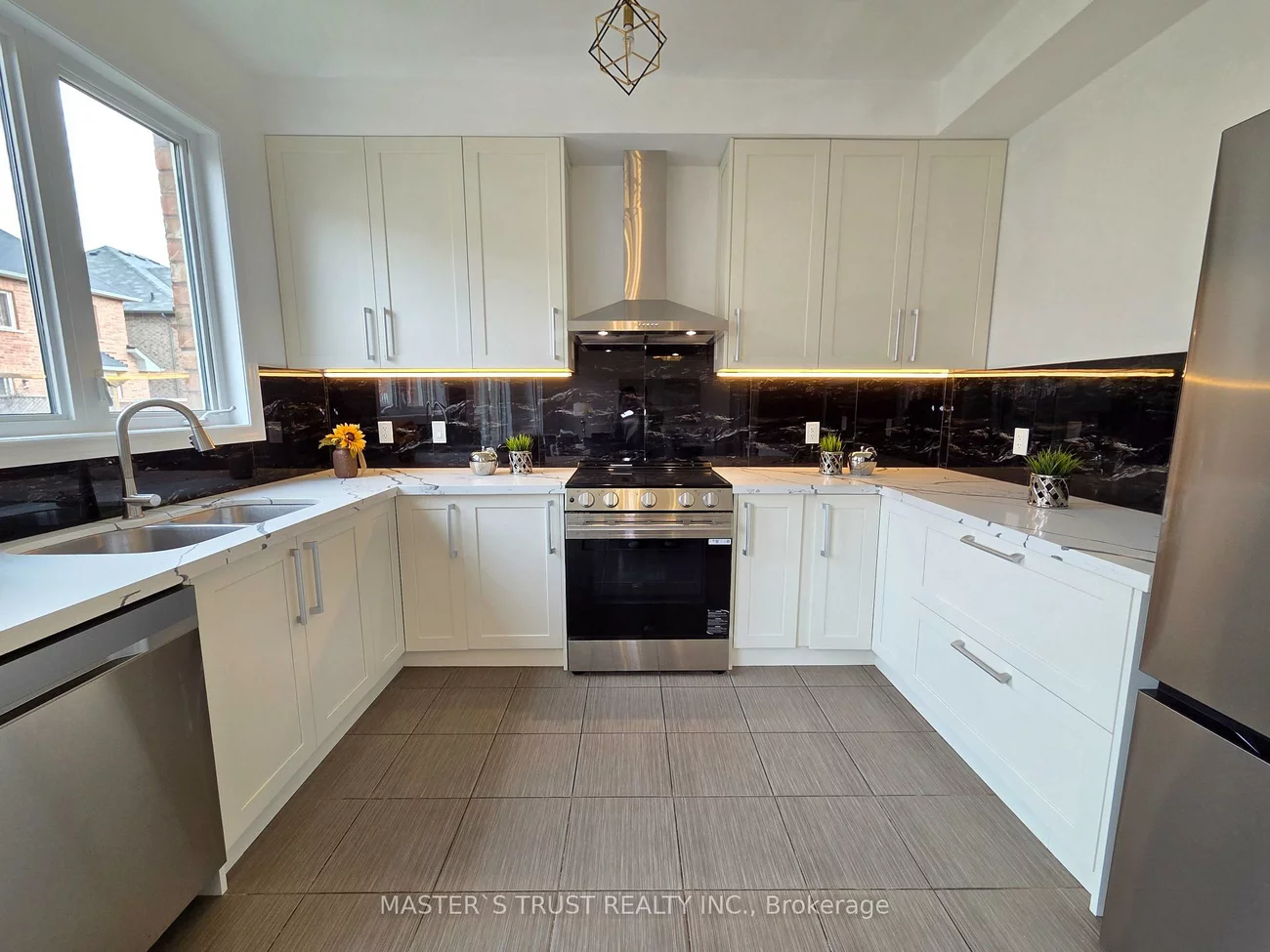 11, Beacon Point, Wismer, Markham
