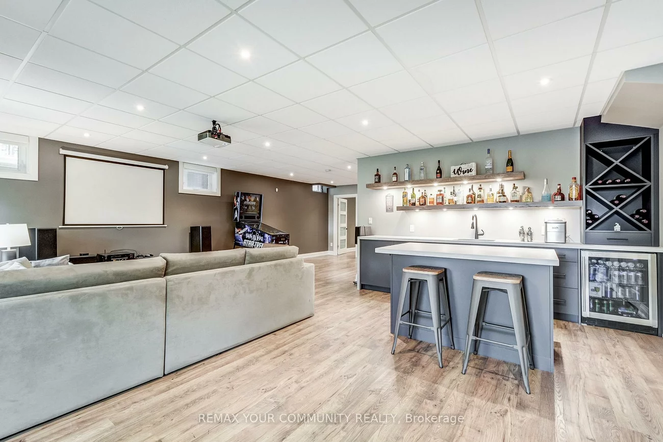 3, Strathroy, Old Markham Village, Markham